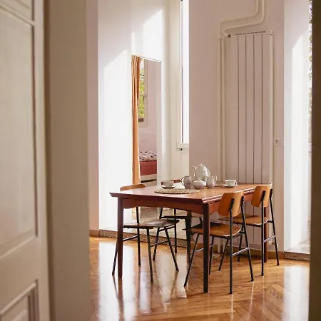 Suja Nuja 아파트 *